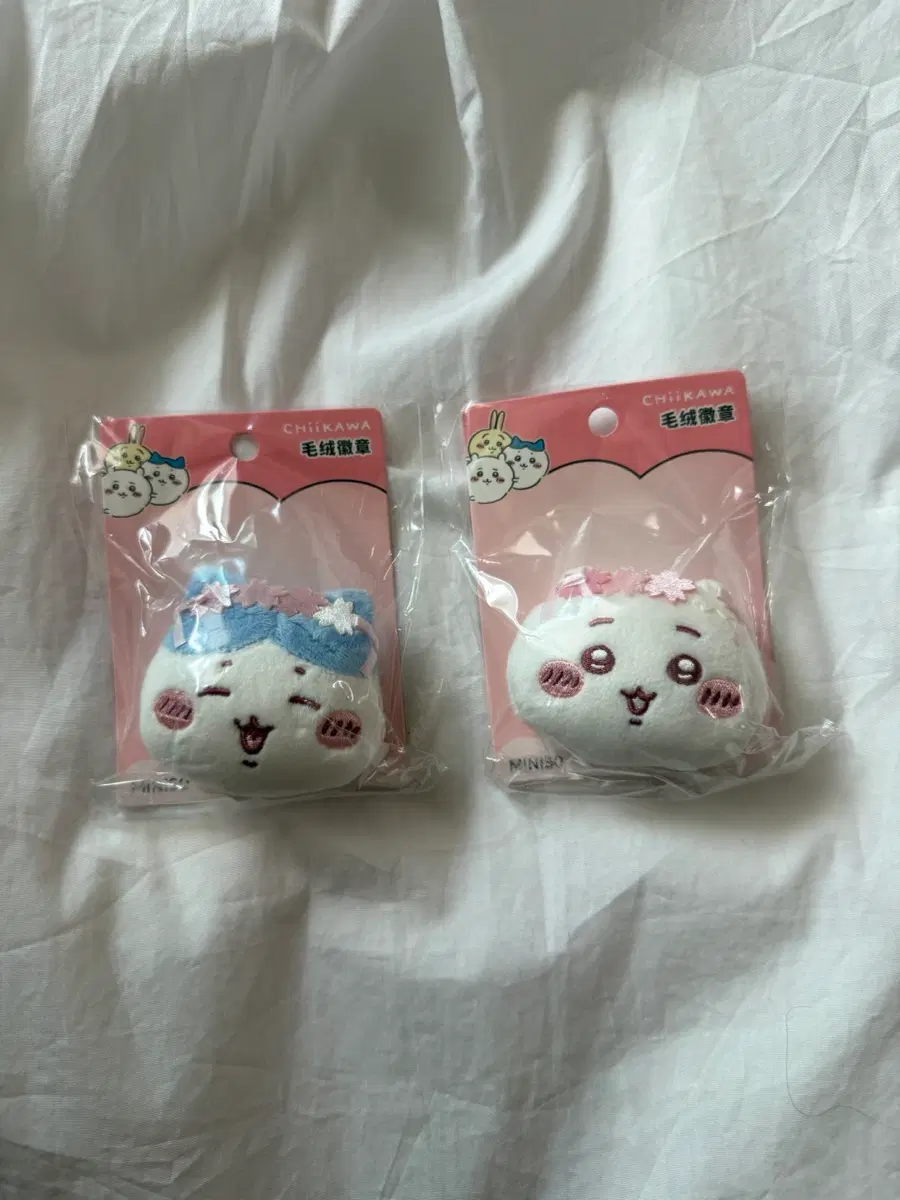 미니소 벚꽃 치이카와 하치와레 뱃지