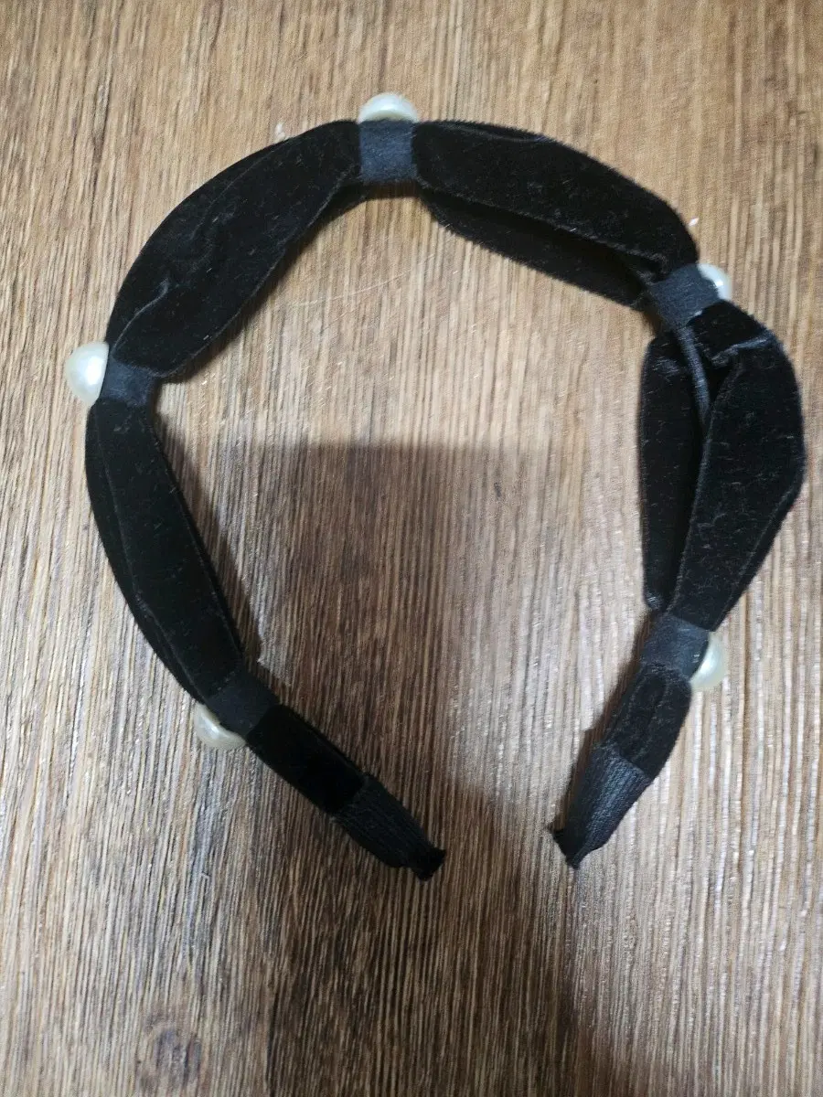벨벳 진주 머리띠 검정