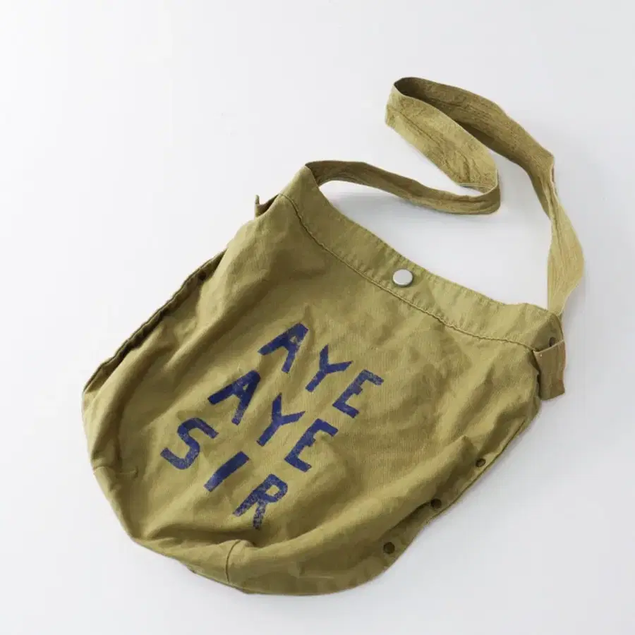 KAPITAL AYE AYE SIR 숄더백