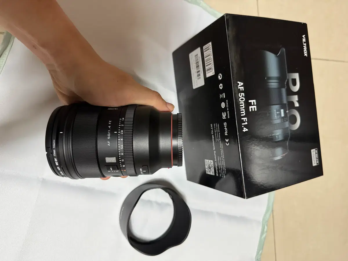 빌트록스 Viltrox AF 50mm F1.4 Pro FE 렌즈 판매합니다.