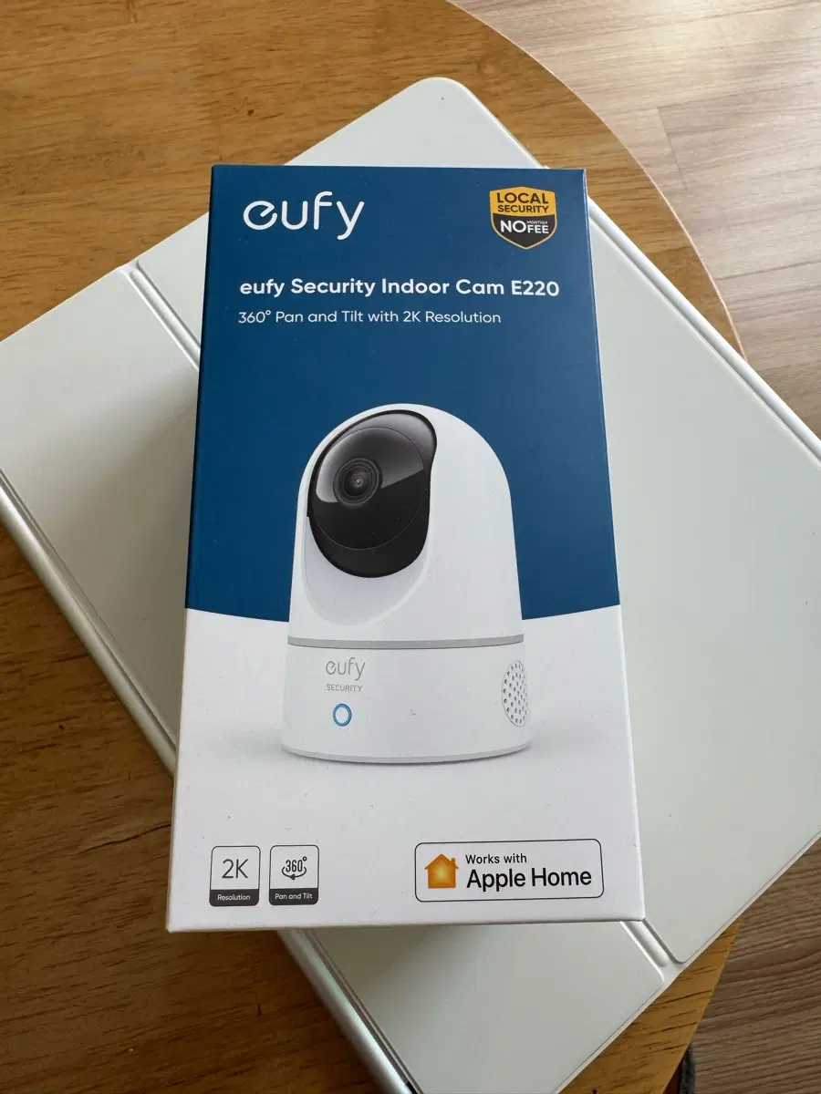Anker eufy Security Indoor Cam E220