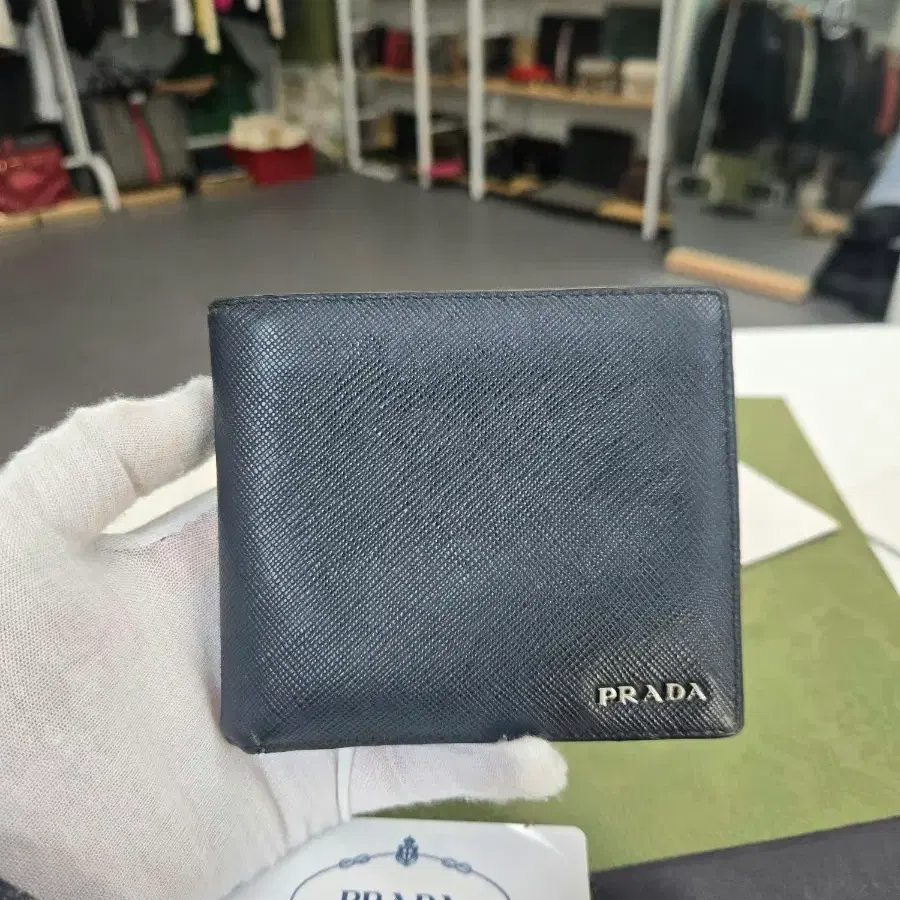 [정품] 프라다 사피아노 반지갑