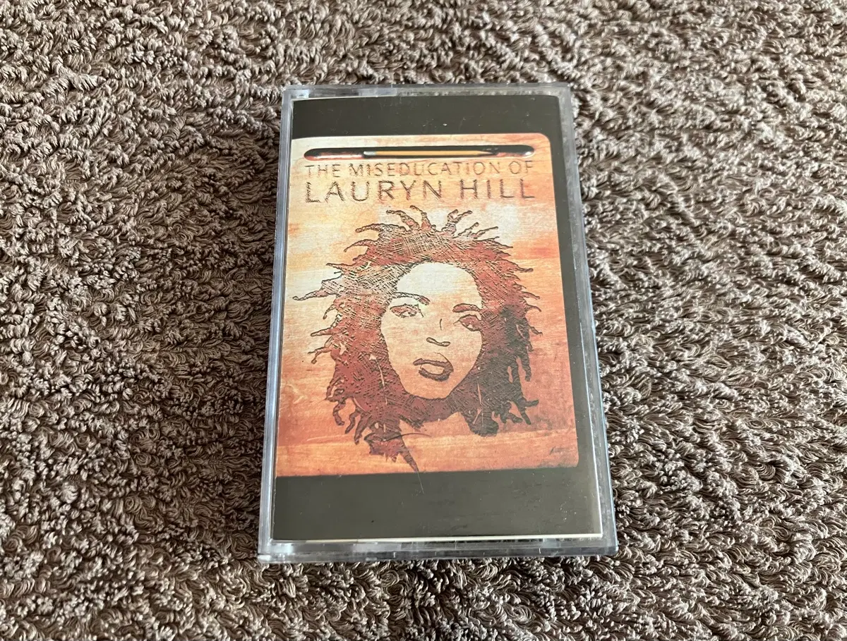 90년대 힙합 그룹 퓨지스의 멤버 로린 힐 솔로 정규 1집 The Miseducation of Lauryn Hill 앨범 국내 라이센스 초판 소울 R&B 힙합 카세트테이프