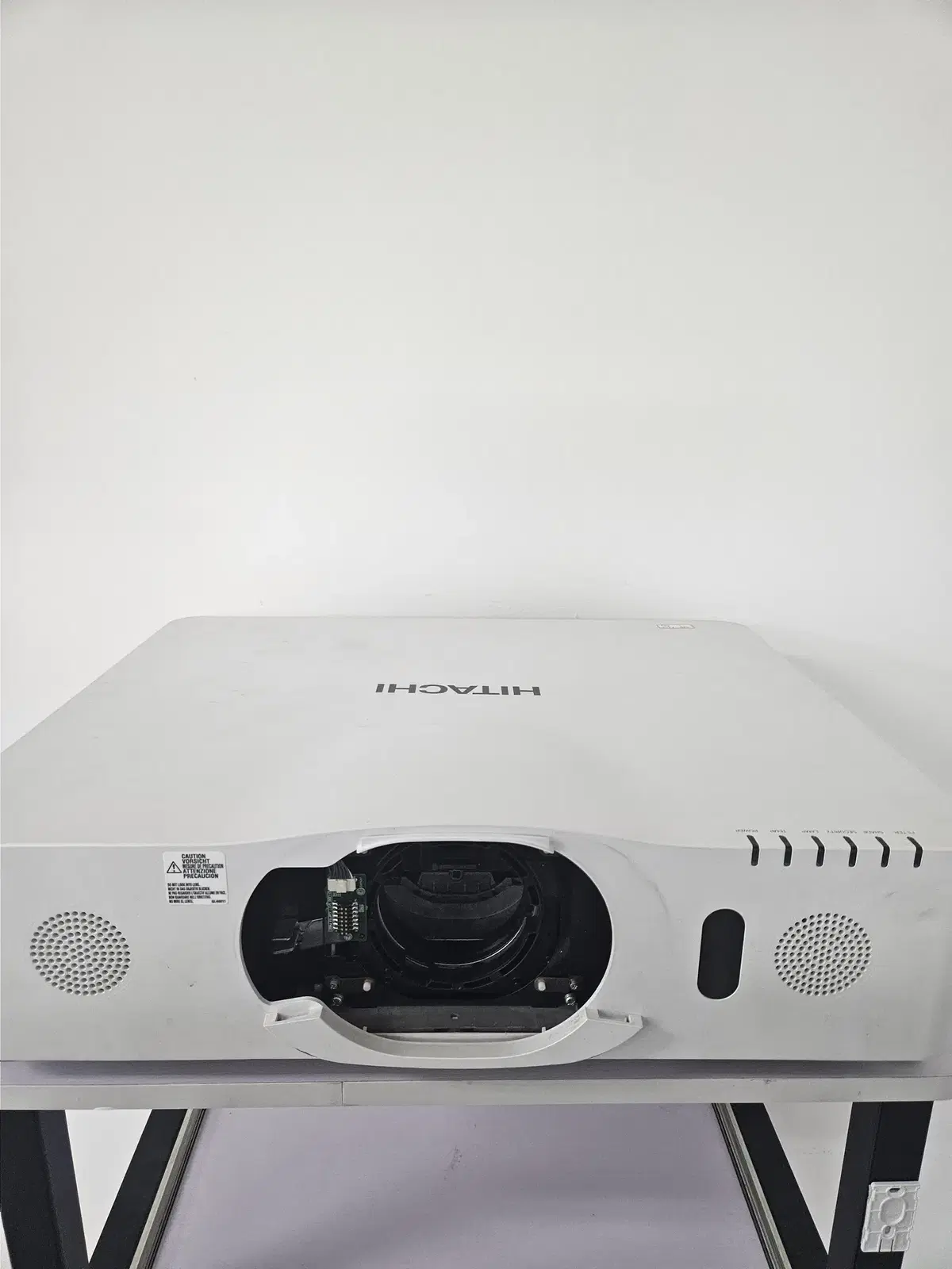 히타치 MVP-X6200 6000안시 프로젝터 판매