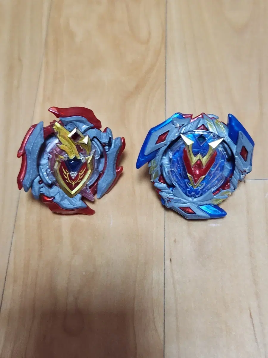 베이블레이드 버스트 팽이 2종 세트