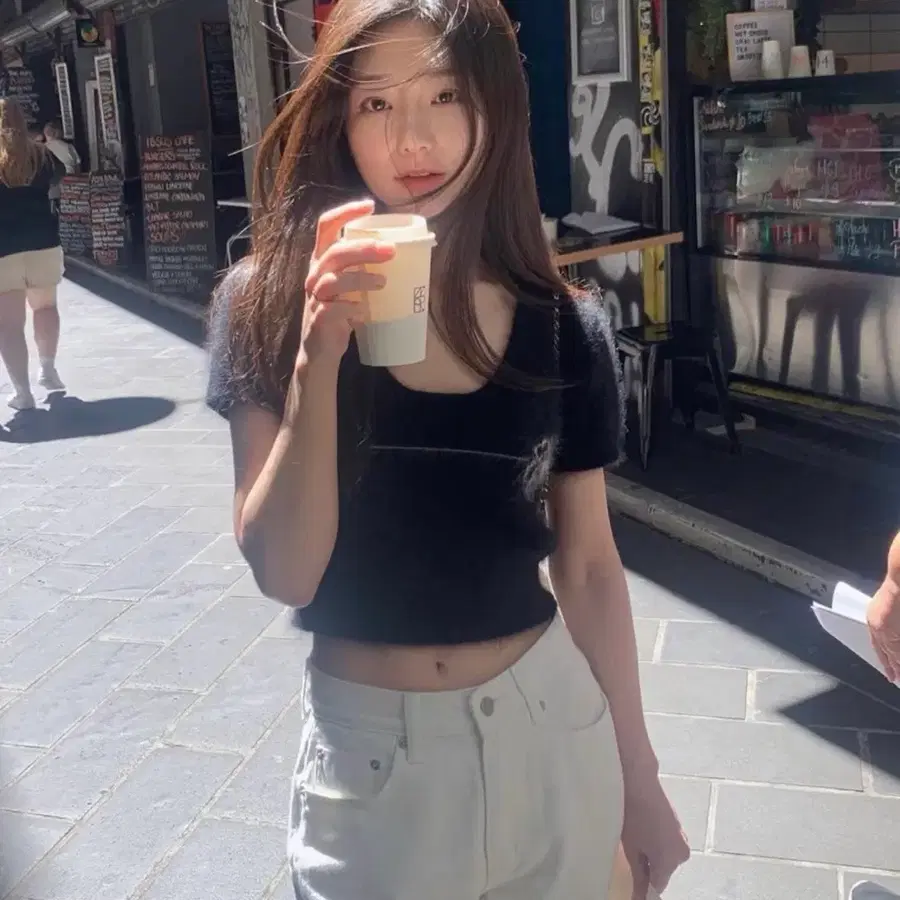 새상품) 윤슬 카멜리아 니트 탑