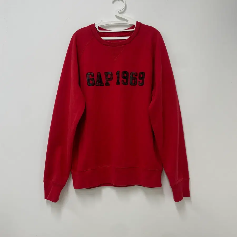 GAP 갭 로고 레터링 맨투맨 레드 M