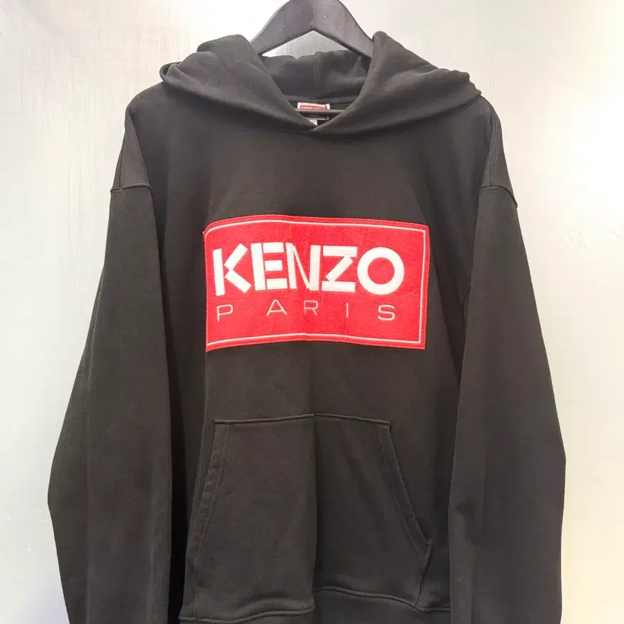 KENZO 겐조 블랙색상 빅로고 패치 풀오버 후드