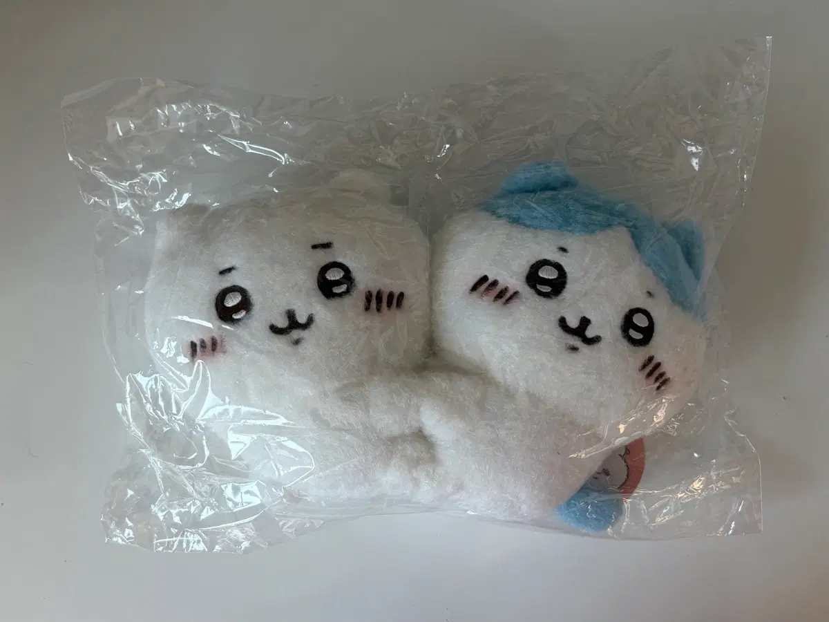 치이카와 하치와레 후와후와 허그 누이 인형