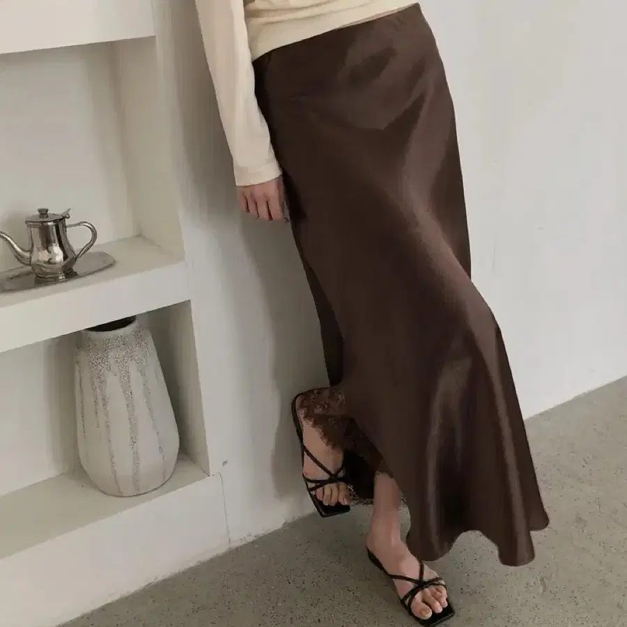 브라운 레이스 레이어드 새틴 롱원피스