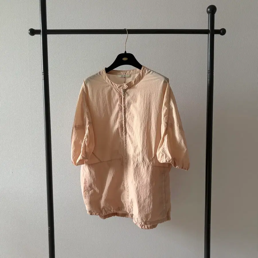 bcbg 비씨비지 살구색 바람막이 자켓