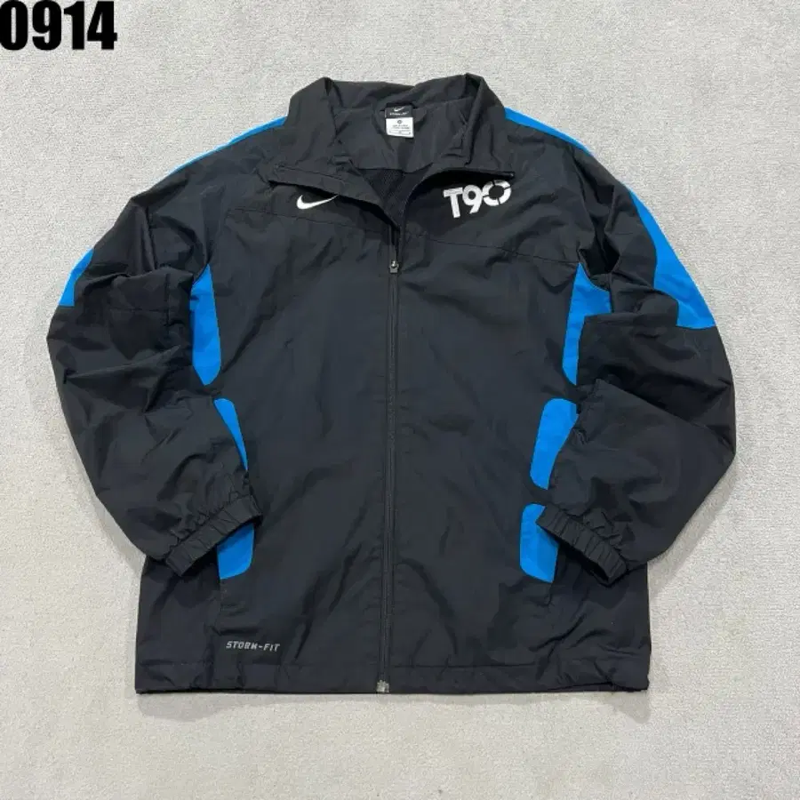 나이키 T90 바람막이 블랙 블루 M