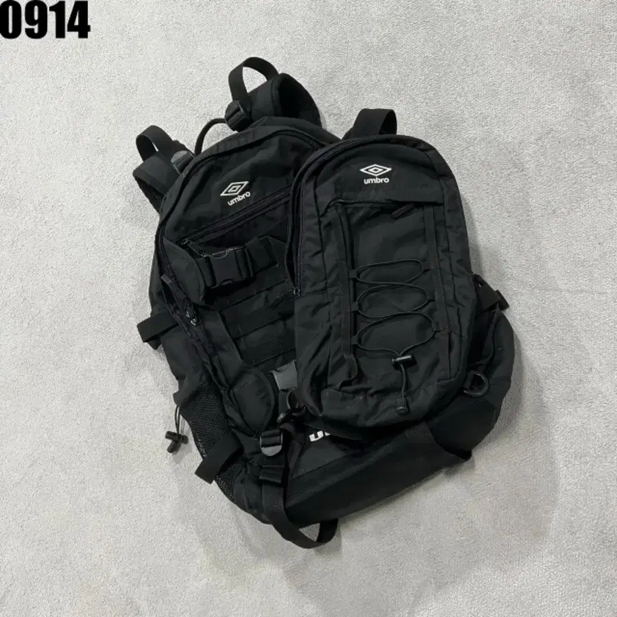 엄브로 백팩 블랙 34L