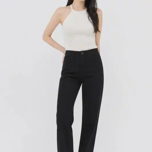 여24/오디네르 블랙 컬러 일자핏 팬츠