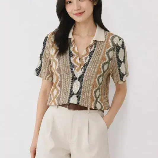 자라 베이지 여자 S 카라 니트 O5006