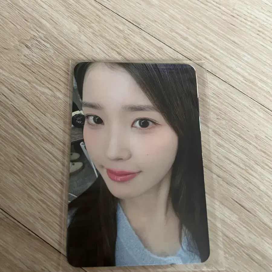 아이유 CGV 더위닝 응상회 포토카드 미개봉