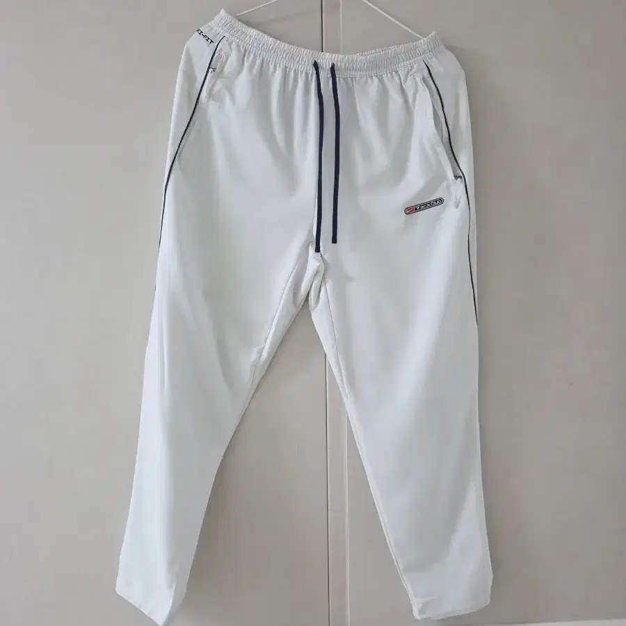나이키 챌린저 트랙 클럽 드라이 핏 러닝 바지 L