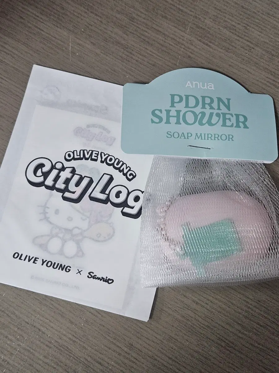 미개봉 일괄) 아누아 PDRN shower 비누 거울키링 올리브영 시티로그 전주 헬로키티 콜라보 대왕 띠부실 스티커 새상품 일괄판매