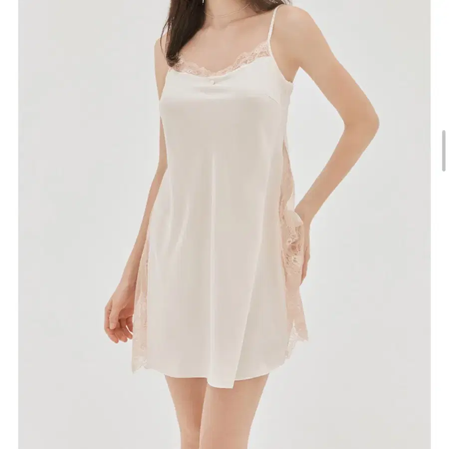 에블린 글로우부두아르 슬립