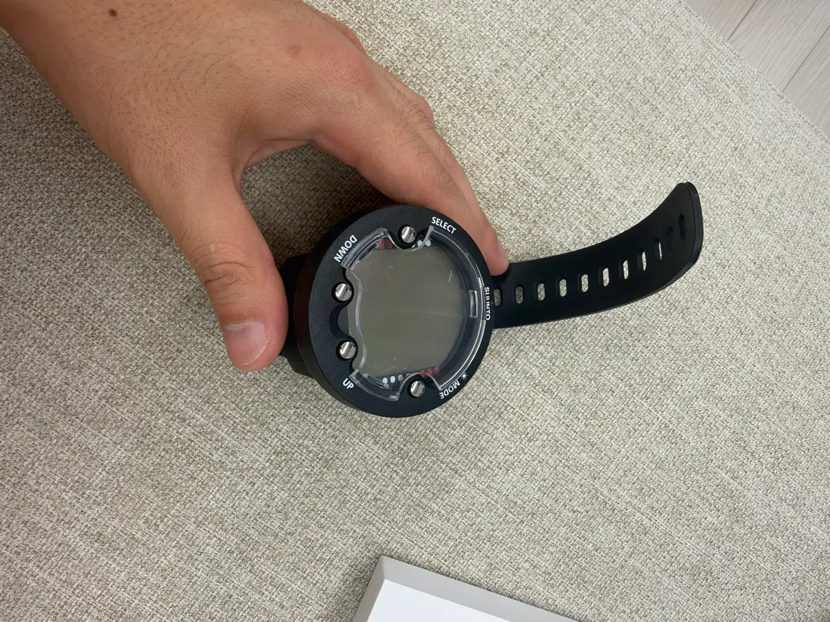 순토 줍 노보 블랙 다이빙 시계