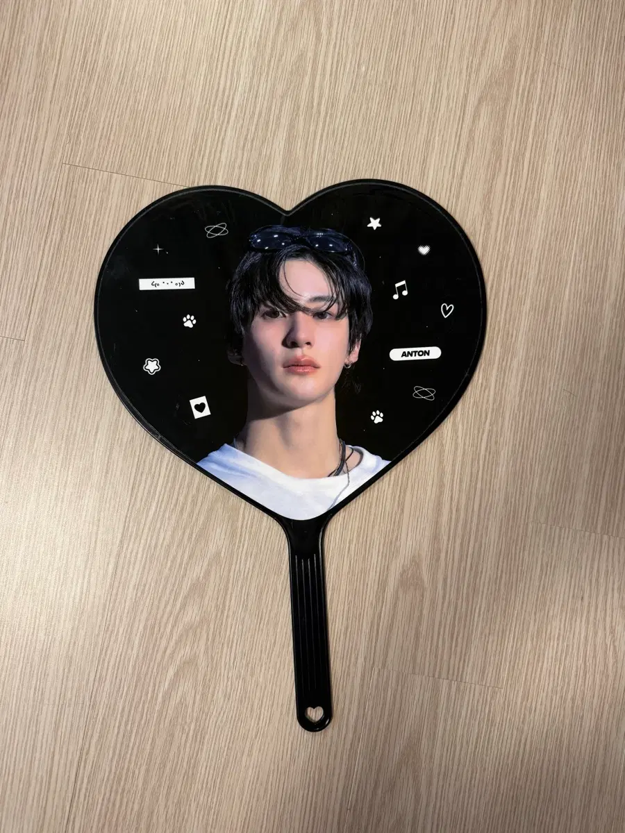 앤톤 우치와 라이즈보넥도엔시티위시팡이버블냥멍룡이냥덕이