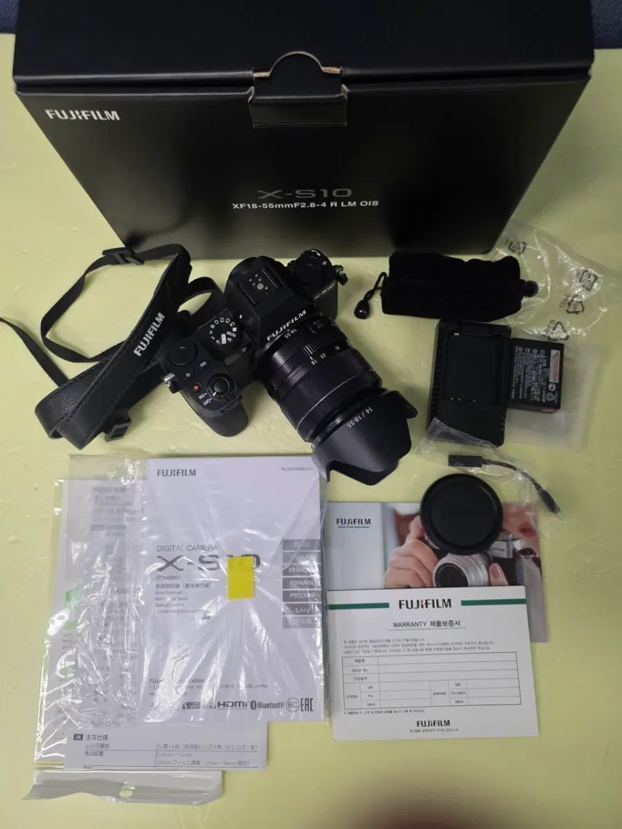후지x-s10 xf 렌즈킷 xf-18-55 천컷대 풀박스 처분해요 추가배터리드립니다 타기종교환가능