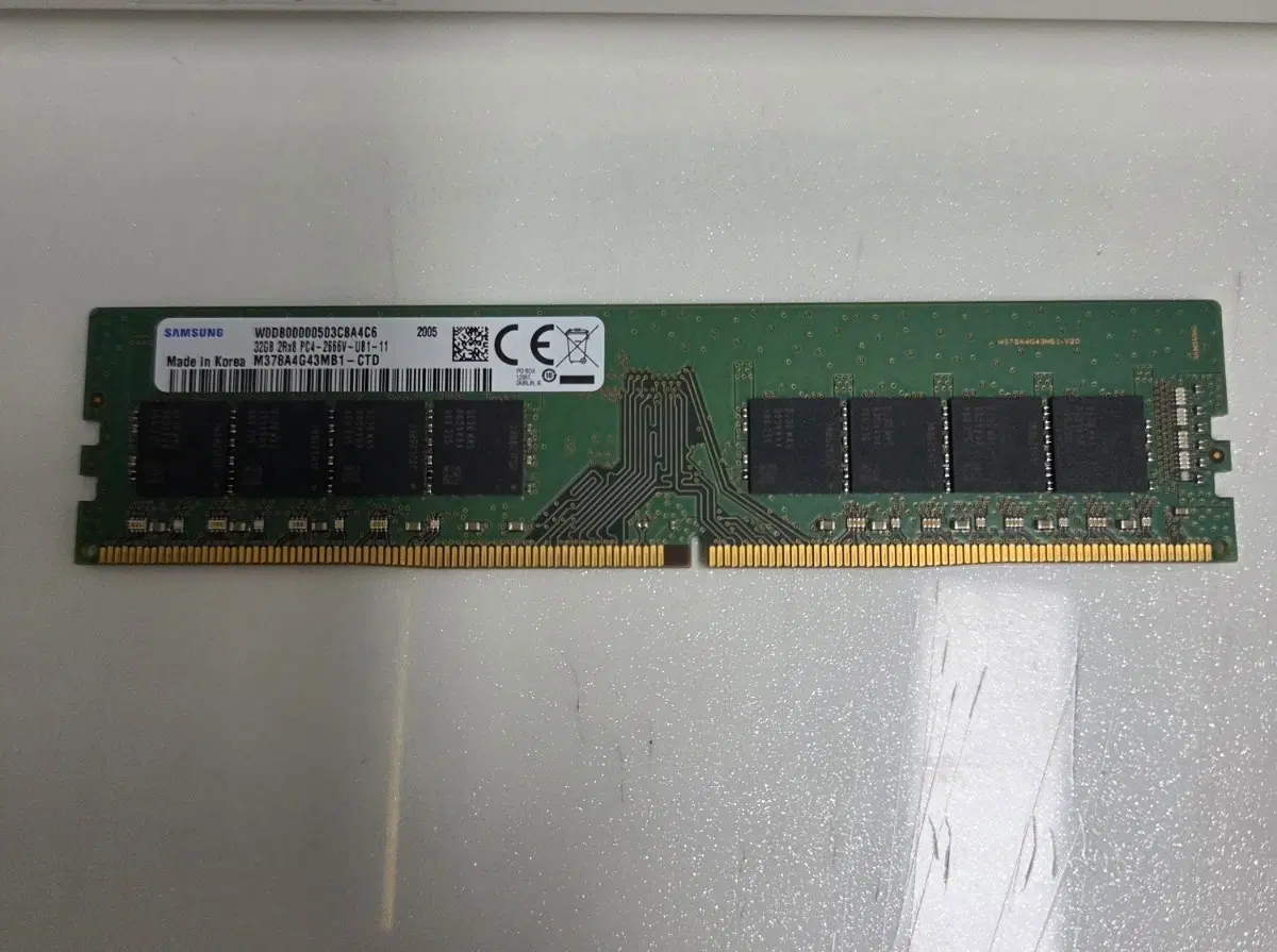 삼성 DDR4 32GB PC4-2666V 메모리 1개