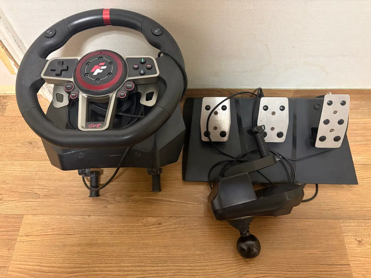 스즈카 es900r 레이싱휠
