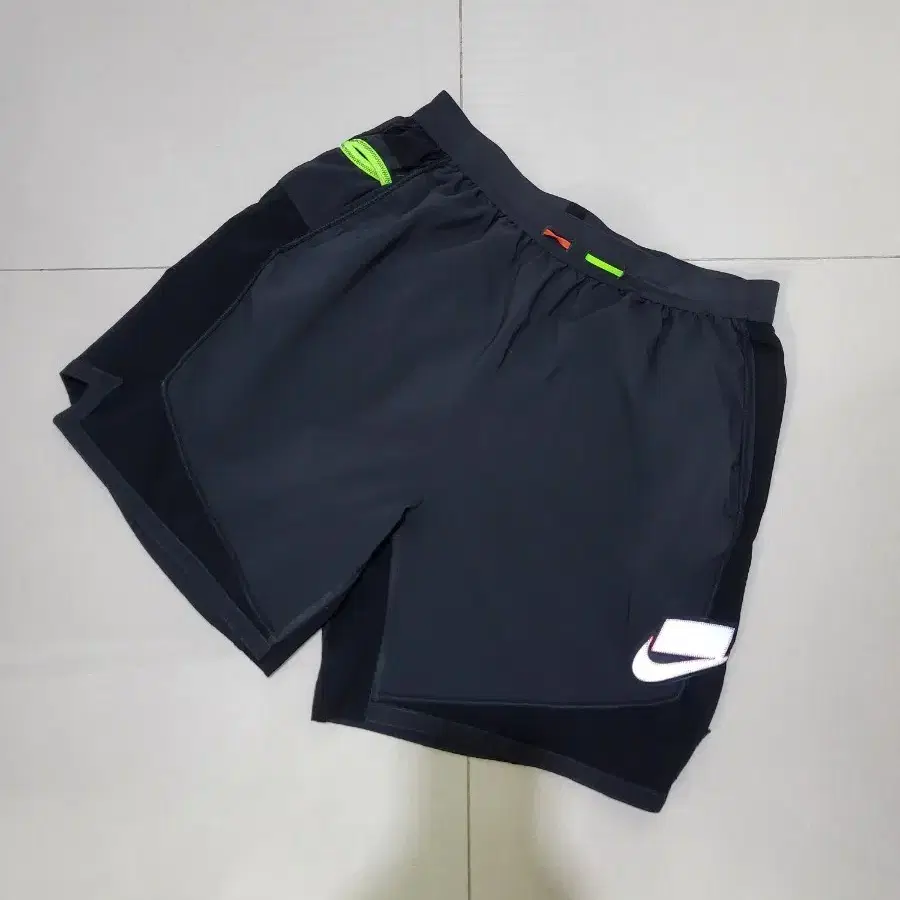 [XL]나이키 와일드 런 인치 쇼츠/반바지