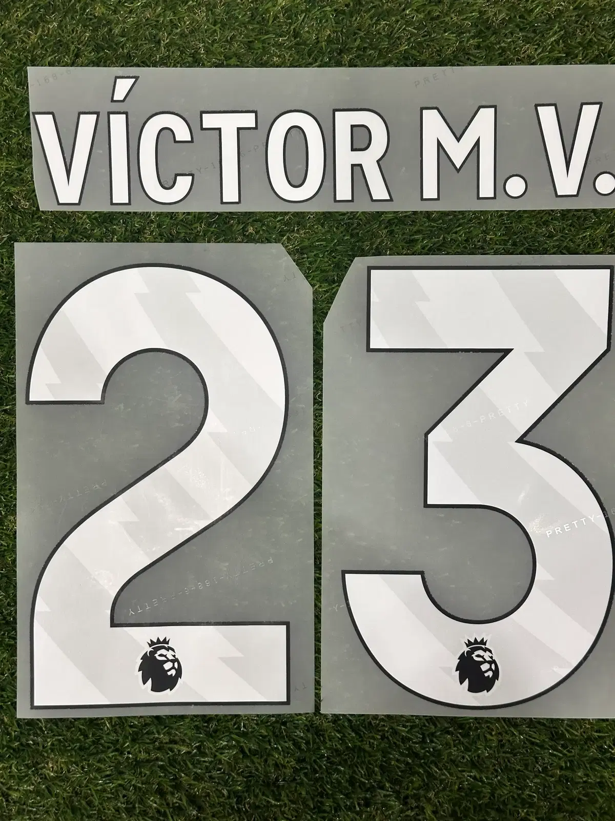 [자컷] 26-27 리버풀 홈 EPL 빅토르 무뇨스 VICTOR M.V. 23 유니폼 네임셋 마킹지