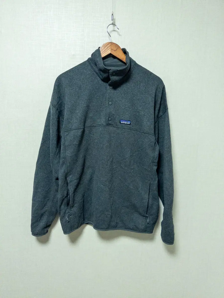 파타고니아 신칠라 다크그레이 스넵넥 (L) S320