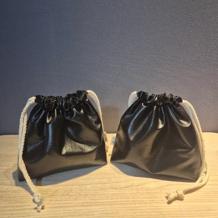 인조가죽 파우치