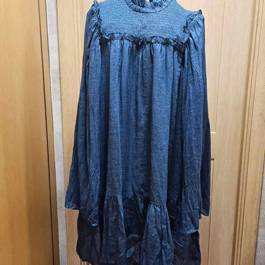 씨 뉴욕(Sea New York) 스모크 셔링 라미 100% 원피스 (블루) 6 size