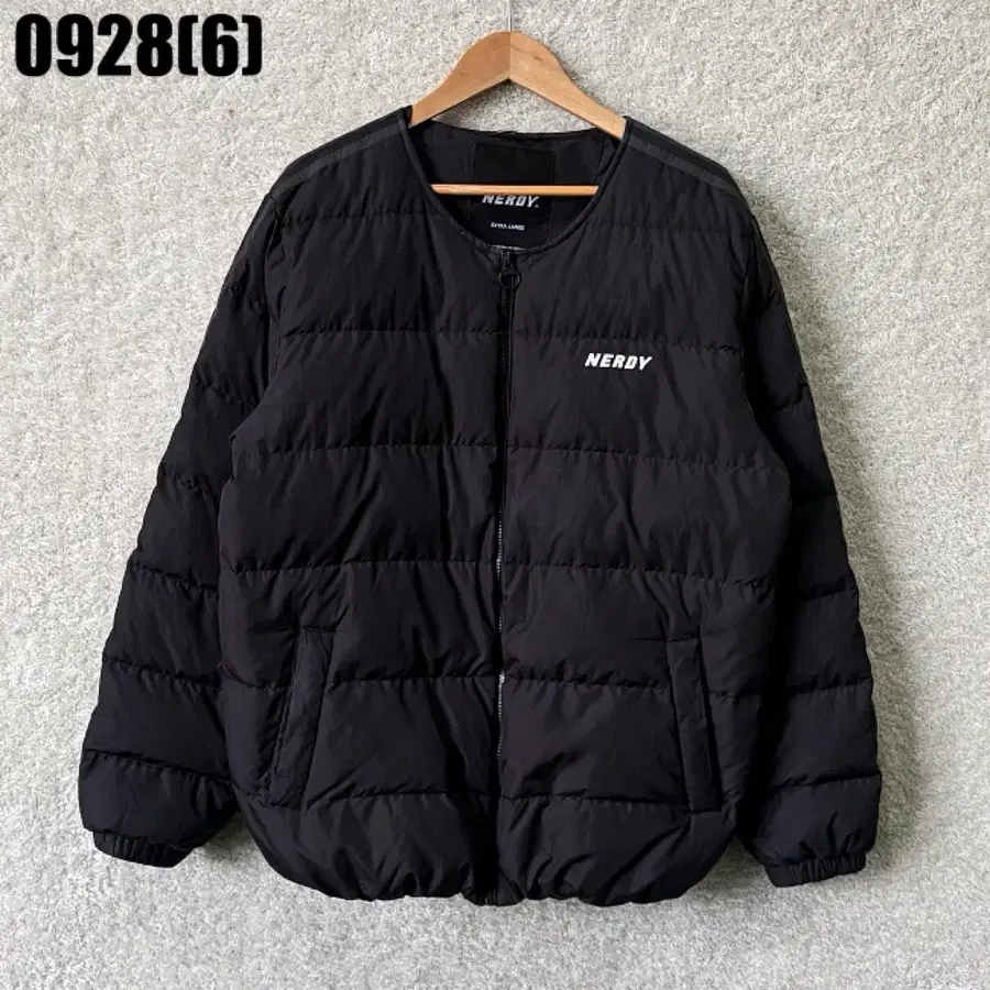 NERDY 블랙 패딩 자켓 0928