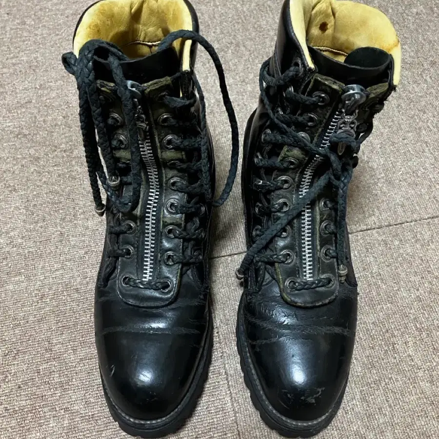 크롬하츠 x 치페와 파이어맨 부츠