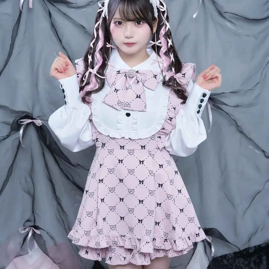 Magia Charm 마기아참 모노그램 셋업 화이트