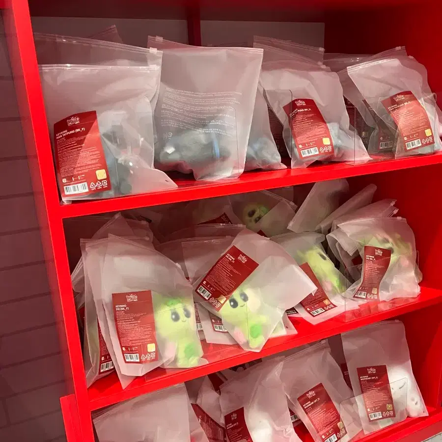 쁘넥도 팔아요 ( 8/29까지 가격 제시 받고 가장 가격 높게 제시하신 분께 양도해드립니다. 지금까지 가장 높은 가격이 7.0과 6.5입니다)