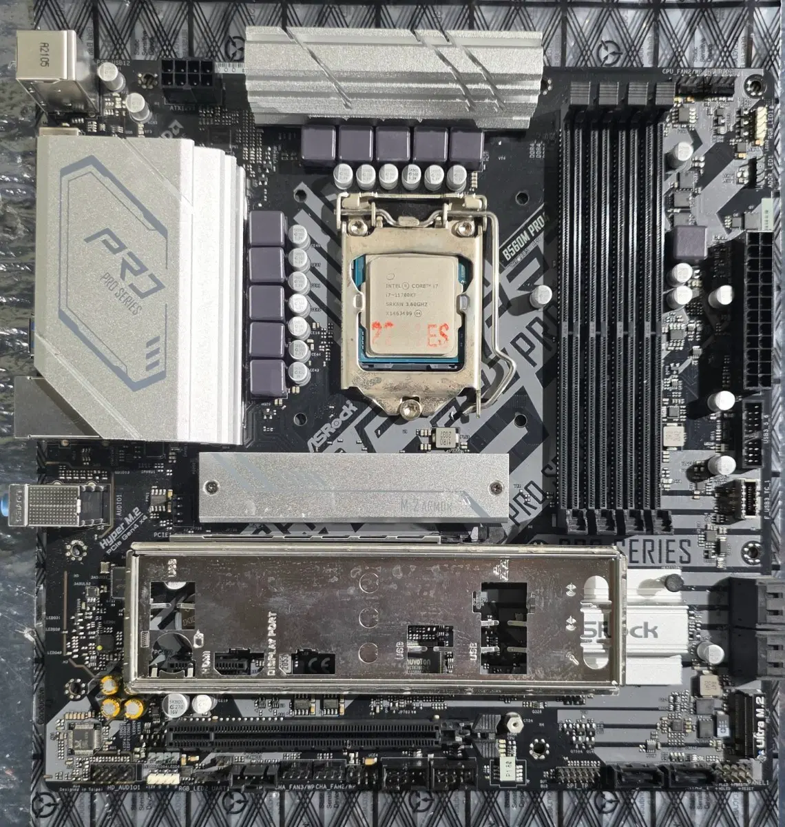 i7-11700KF + B560M ( CPU + 메인보드 )