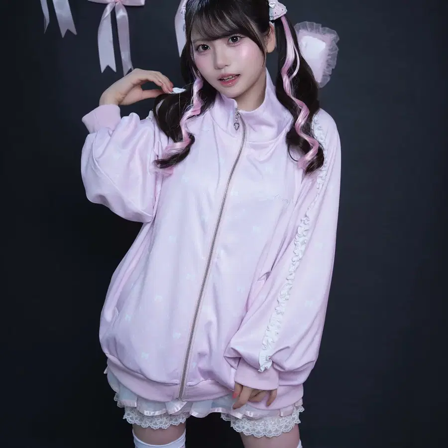 Magia Charm 마기아참 모노그램 프릴 저지 재킷 핑크