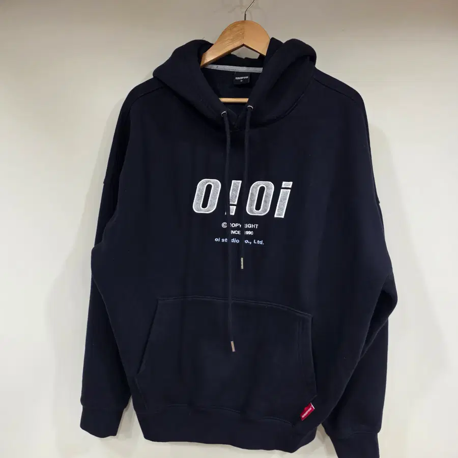 5252 바이 오아이오아이(5252 by O!Oi) 기모 후드티 네이비