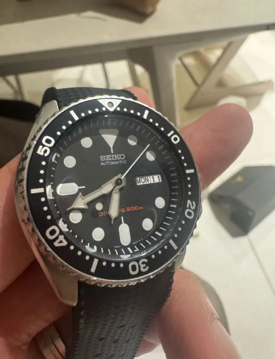 skx007