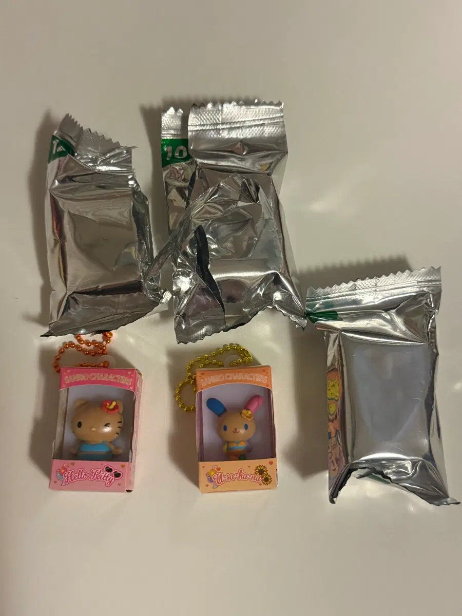 (일괄) 산리오 식완 태닝 초코박스 초코볼 키링 3번,10번, 12번