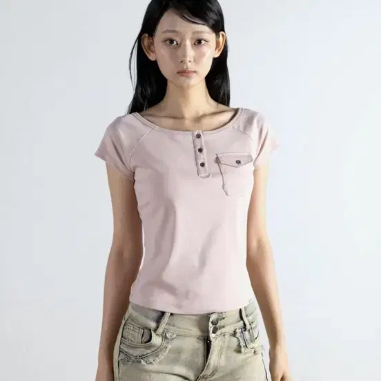 메고렌 서울 포켓 헨리넥 티셔츠 페일 핑크
