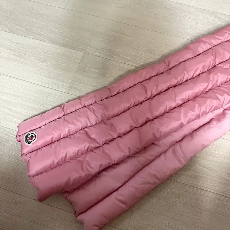 몽클레어 스카프