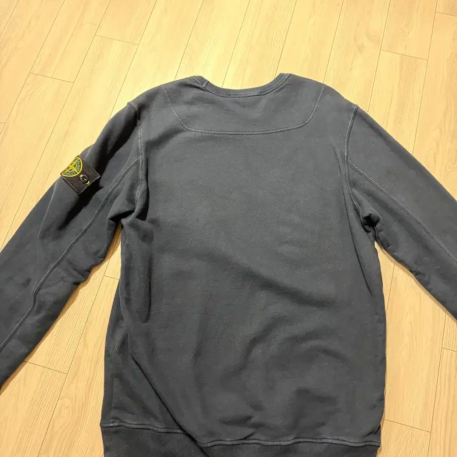 스톤아일랜드 맨투맨 [S] Navy Blue