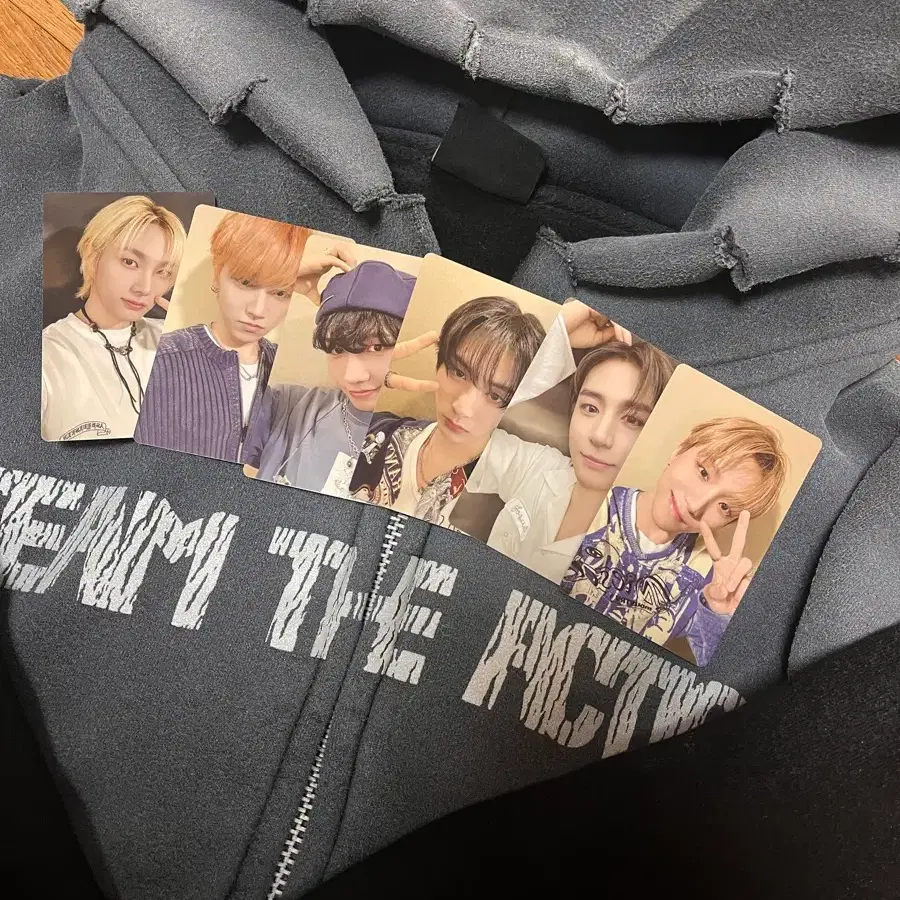 디액션 후드집업 특전 팔아요