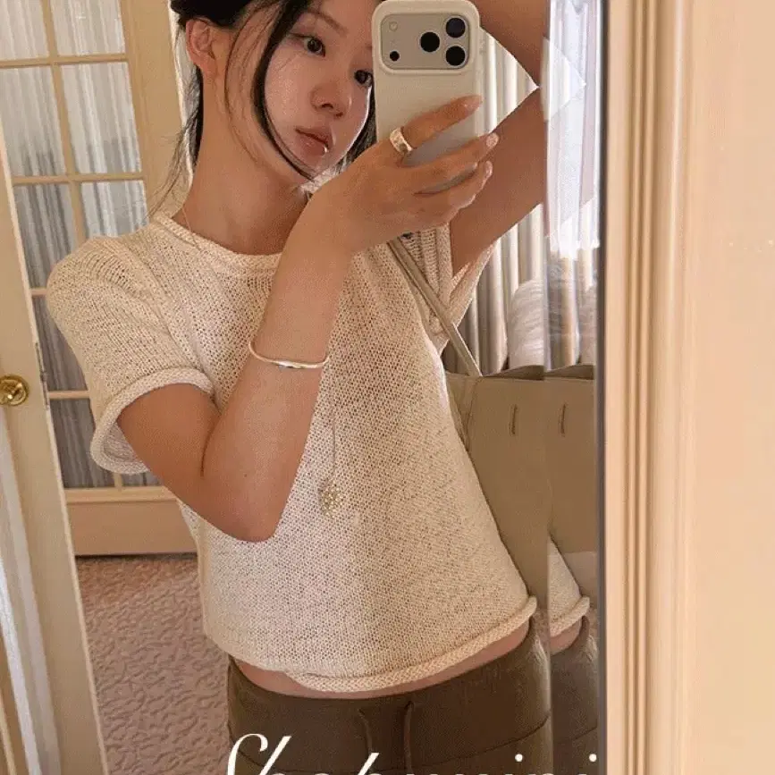 샵유이니 shopyuini Ellen Half Knit 반팔니트