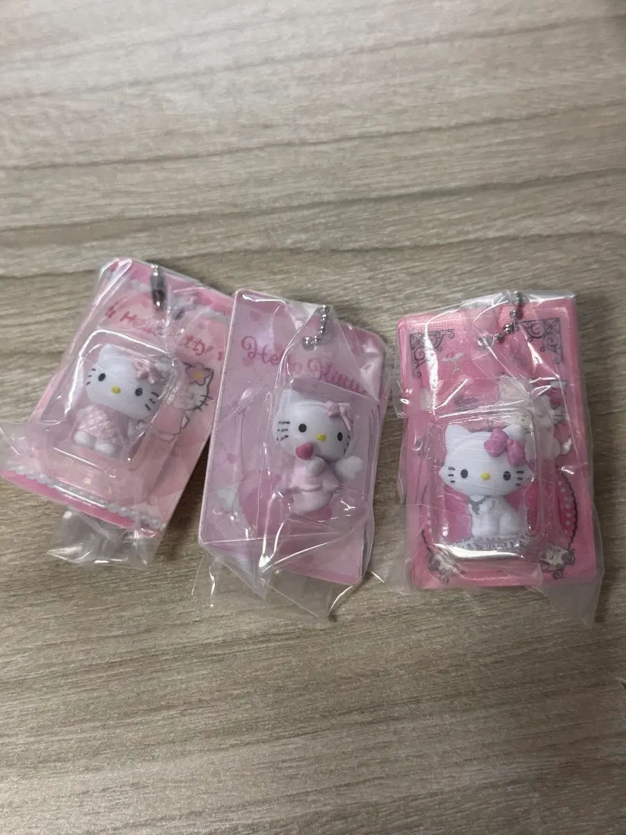 핑크 헬로키티 키링 일괄 1.4