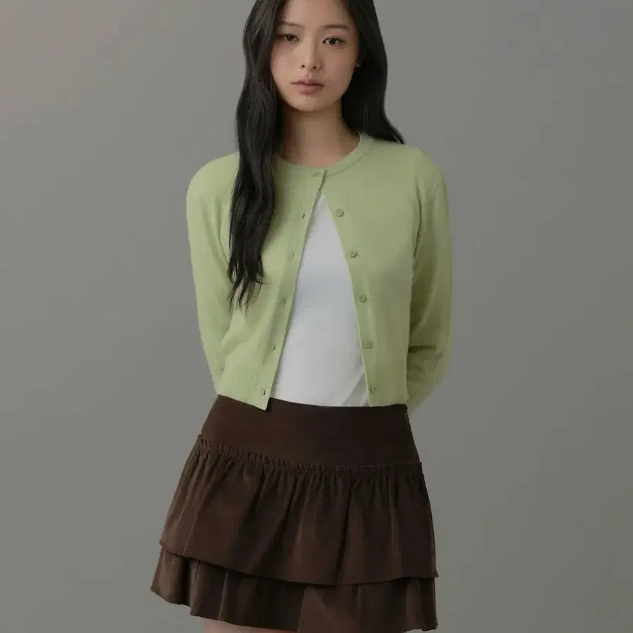 무신사 스탠다드 우먼즈 램스울 라운드 넥 크롭 가디건 페일 그린