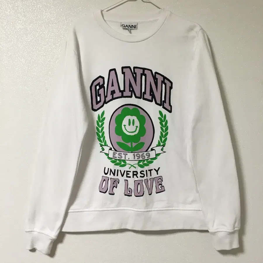 GANNI 가니 오브 러브 맨투맨 S
